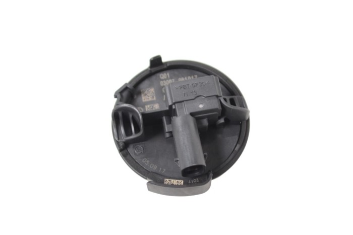 Senzor de impact lateral dreapta MERCEDES-BENZ E W213 2017 OEM: A2139051400 21351590