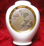 VAZA PORTELAN JAPONEZ CHOKIN ART JAPONIA PAUNI - DECOR CUPRU AUR SI ARGINT 15.5 CM
