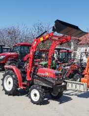 Tractor cu incarcator frontal si cupa standard 21CP,4x4 foto