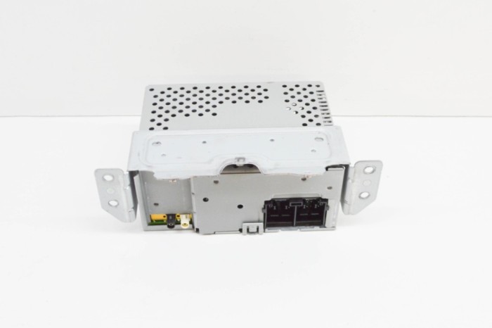 Unitate radio CD navigație FORD FIESTA VII 2023 OEM: Hatchback | 20511169