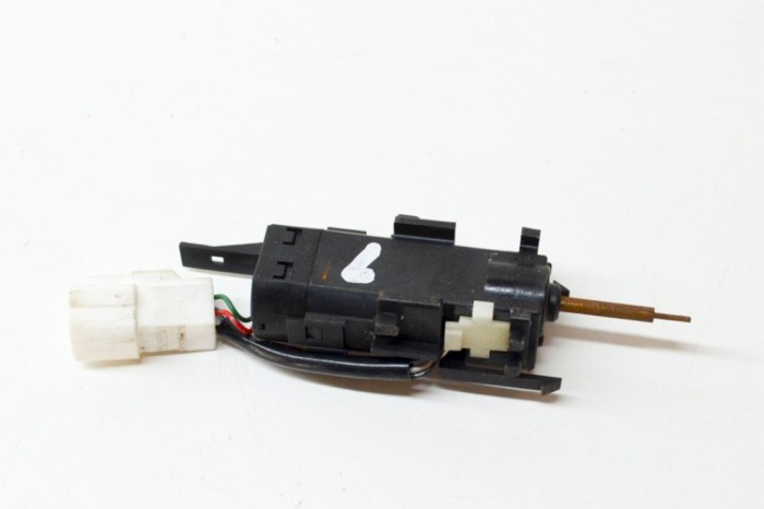 Reglaj &icirc;nălțime centura st&acirc;nga față LEXUS LS _F2_ 1998 OEM: 85642-50020 14252581