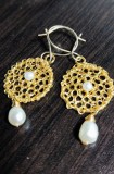 B122. Cercei Micul Paris - sarma crosetata cu tortite goldfilled, Lux, Nunta, RavariuArt