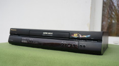 Video recorder VHS Panasonic NV-FJ626 Stereo Hi-Fi foto