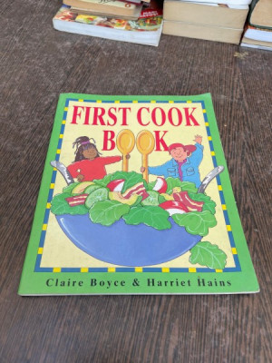 Claire Boyce Harriet Hains First Cook Book foto