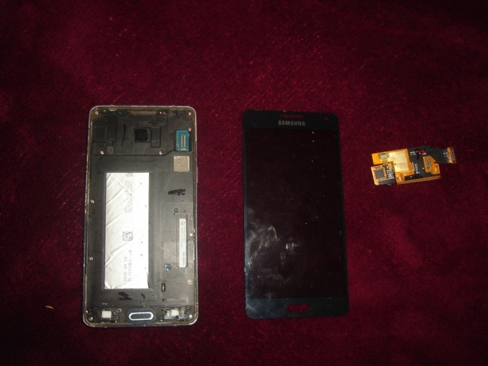 TELEFON SAMSUNG SM A500 FU PENTRU PIESE CITITI DESCRIEREA