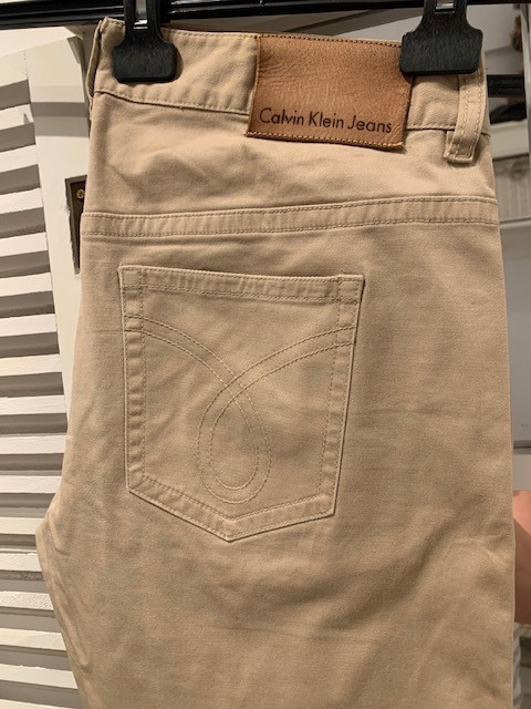 Pantaloni damă CALVIN KLEIN, măs. 31 2+1 gratis