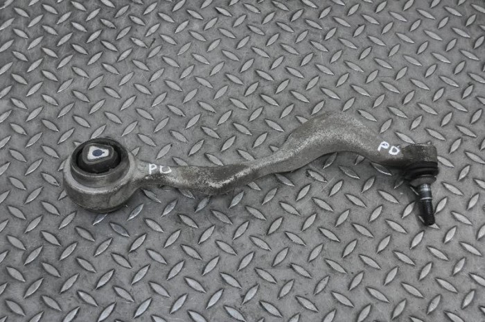 Braț curbat dreapta față BMW 1 Cabrio E88 2009 OEM: Cabrio | 3185368