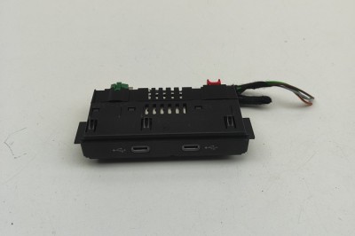 USB AUDI Q4 Sportback F4N 2024 OEM: 89A035736 | 31967440 foto