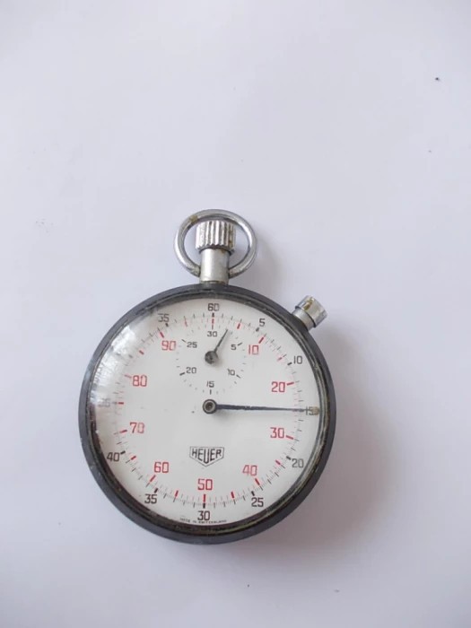 CRONOMETRU HEUER , 7 RUBINE , FUNCTIONEAZA .MADE IN SWITZERLAND