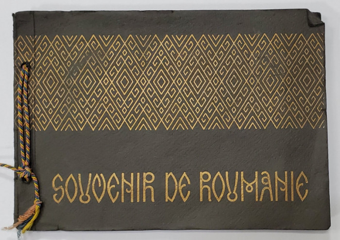 SOUVENIR DE ROUMANIE , ALBUM CU 11 CARTI POSTALE ILUSTRATE CU OAMENI SI PEISAJE DIN ROMANIA , 1937