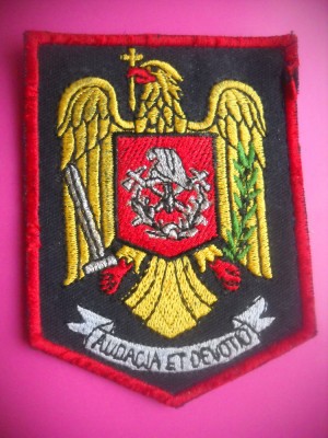 HOPCT EMBLEMA POMPIERI-AUDACIA ET DEVOTIO-CURAJ DEVOTAMENT-D=88/66 MM-TEXTIL foto