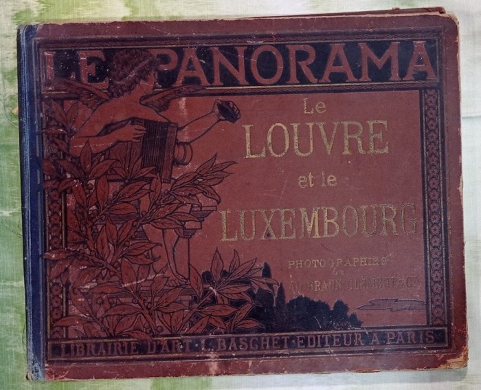 Le Panorama Luvru și Luxemburg