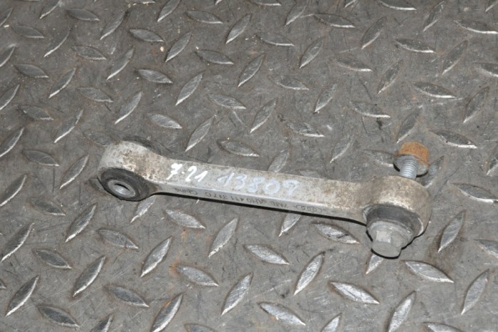 Bieleta stabilizatoare st&acirc;nga față AUDI A5 8T3 2014 OEM: 4H0411317C 11728884