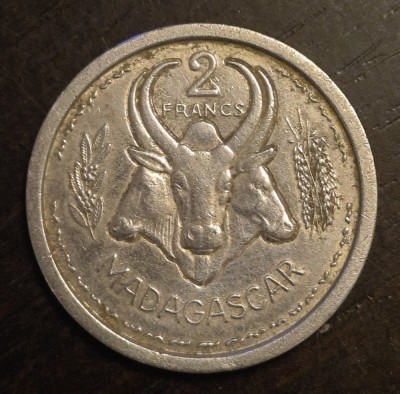 Moneda Madagascar - 2 Francs 1948 foto