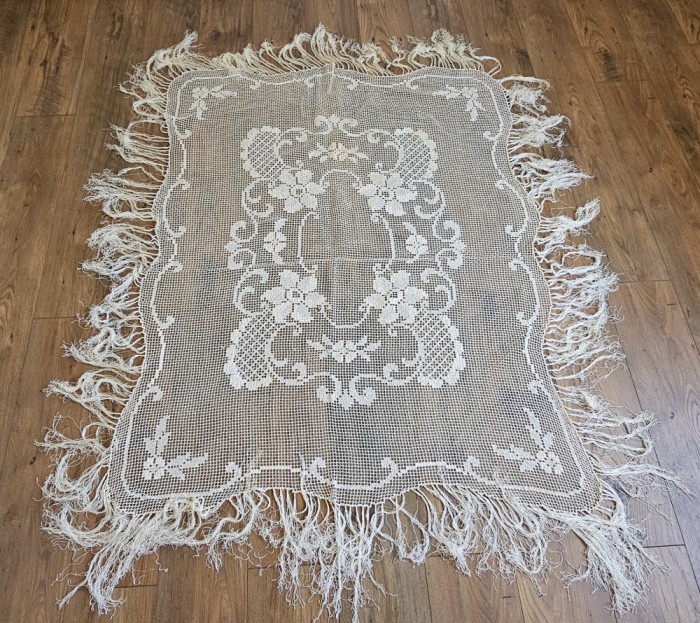 FATA DE MASA MARE VINTAGE, LUCRATA MECANIZAT