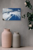 Tablou Canvas, "V&acirc;rful &icirc;nzăpezit sub cerul albastru", Nor, Zăpadă, V&acirc;rf, Crater, Albastru, Recepție, Aventura, Natură, 39 x 26 cm, CMCLASS