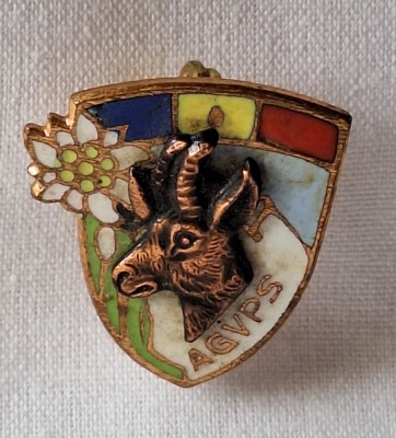Capra Neagra - Floare de colt AGVPS - RSR, anii 1970, Insigna Vanatoare si Pescuit - piesa superba, rara foto