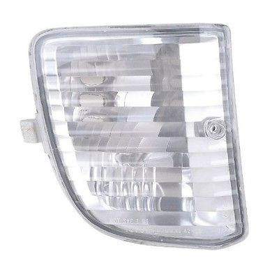 Lampa semnalizare fata Toyota Rav4 (Xa20), 06.00-12.03, Alba, are suport bec, omologare SAE, versiuni fara lampi ceata in bara, Dreapta