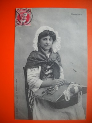 HOPCT 505 K DANTELAREASA BELGIA 1912 -TCV -COSTUM SI COAFURA / COSTUME TRADITIONALE -EUROPA -CIRCULATA foto