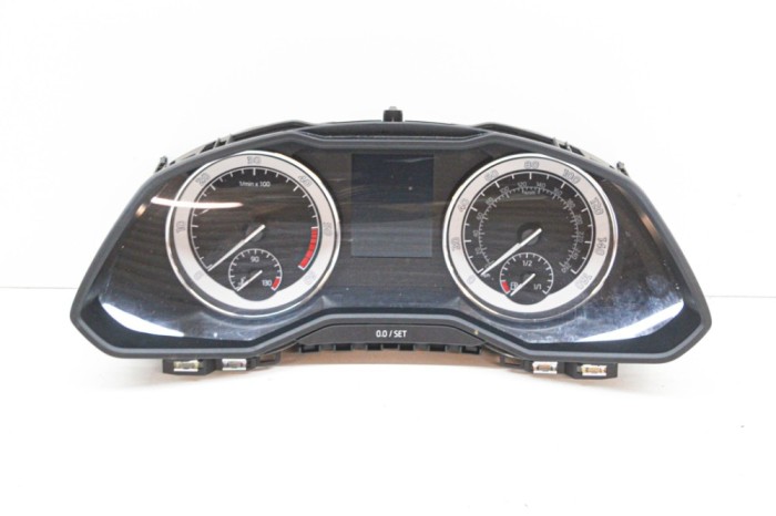 Ceas de bord SKODA SUPERB III Estate 3V5 2017 OEM: 3V0920911B,A2C1233250001,A2C53427456 | 13999517