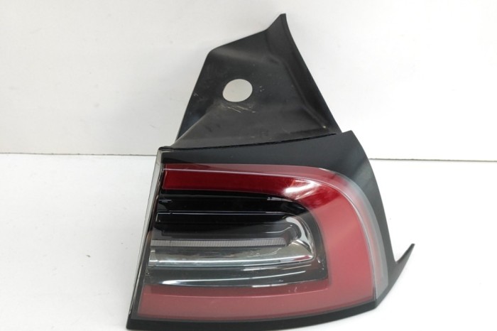nerasta TESLA MODEL Y 2023 OEM: 1502087-99-D 23517032