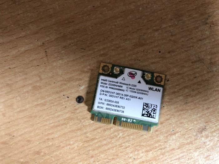 wireless Dell Inspiron 5520 A161