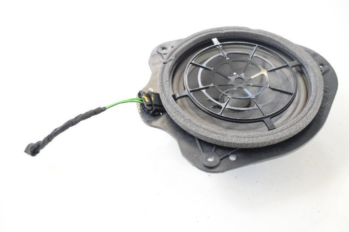 Difuzor ușă st&acirc;nga spate AUDI TT FV3 2018 OEM: 8S0035411A 10778550