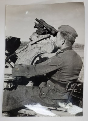 UN TUN GERMAN DE ARTILERIE ANTIAERIANA DE PE NISTRUL INFERIOR , FOTOGRAFIE DE PRESA , DATATA PE VERSO 22.5. 1944 foto