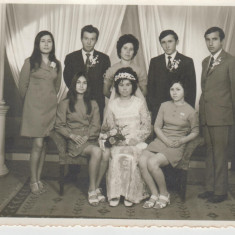 M1 A 34 - FOTO - Fotografie foarte veche - poza de nunta - anii 1960