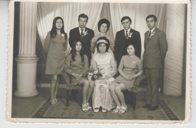 M1 A 34 - FOTO - Fotografie foarte veche - poza de nunta - anii 1960 foto