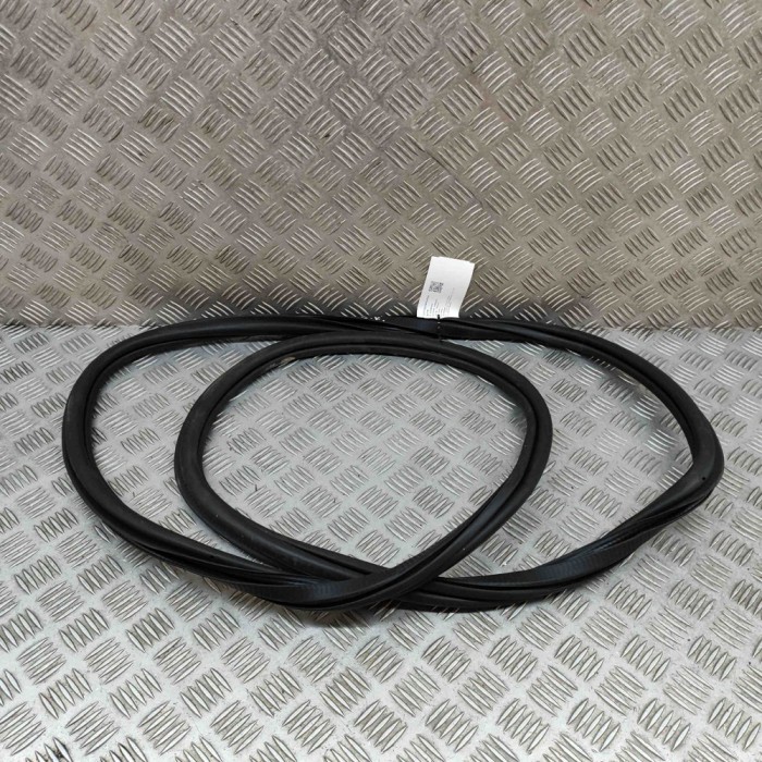 Garnitura ușă st&acirc;nga spate SKODA SCALA 2021 OEM: 657867367B