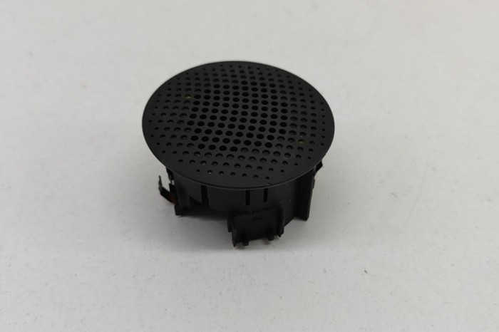 Difuzor ușă dreapta față FORD KUGA III DFK 2023 OEM: LJ6T-18808-BB 26585478