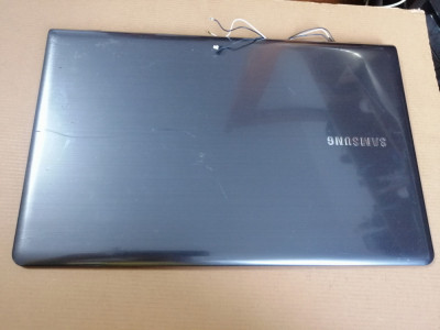capac carcasa display Samsung 350V np350v5c 350V 355V np355v5c ap0rs000610 foto