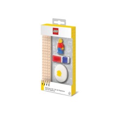 Set LEGO cu o minifigurina, 4 creioane, 1 topper, 1 ascutitoare,
