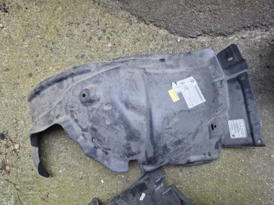 Apărătoare noroi față dreapta BMW E90, E91 foto