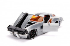 Macheta metalica Chevy Corvette 1963 scara 1:24 foto