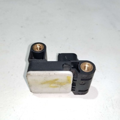 Senzor impact BMW E90 E91 2.0D foto