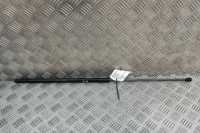 Amortizor capota dreapta față MERCEDES-BENZ GLB X247 2024 OEM: A2479800000 | 31863127