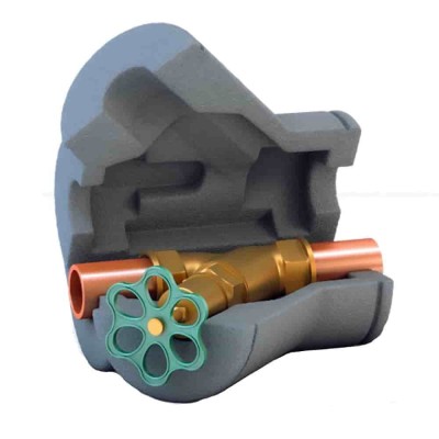 Ventilisolierung, Schr&amp;auml;gsitzventil DN 40, Armaturen Isolierung, PE Isolierung foto