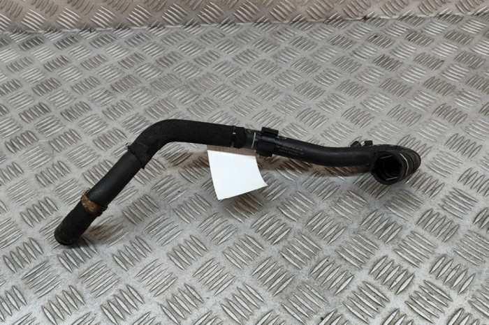 Furtun de lichid de răcire VW PASSAT B8 3G2 2018 OEM: 5Q0820507M 29794033