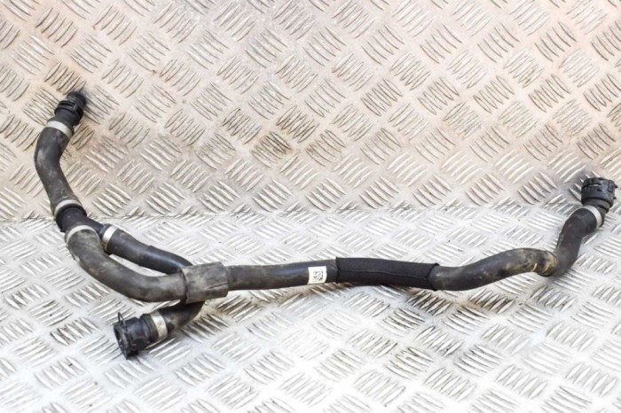 Furtun de lichid de răcire BMW 3 F30, F80 2016 OEM: 2403335,7555634 20283933