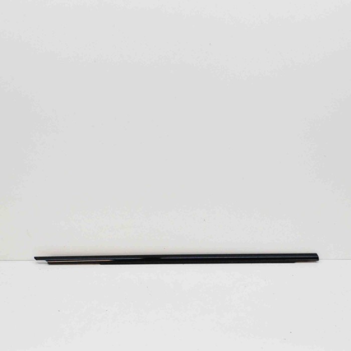 Chedar geam ușă dreapta față MERCEDES-BENZ C W206 2021 OEM: A2067201700,A2067202000,A2067201900,A2067201800