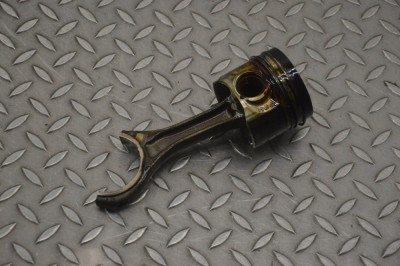 Piston AUDI Q7 4L 2011 OEM: bhs 22132389 foto