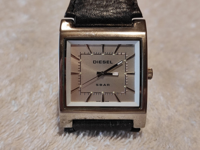 DIESEL ELVETIA Ceas mana ORIGINAL 2301 5 ATM perfect FUNCTIONAL curea ORIGINALA