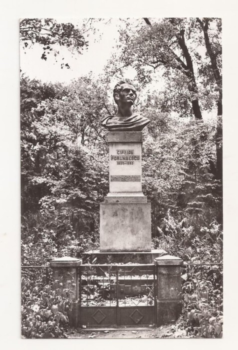 RF67 -Carte Postala- Suceava, Statuia lui Ciprian Porumbescu, circulata 1969