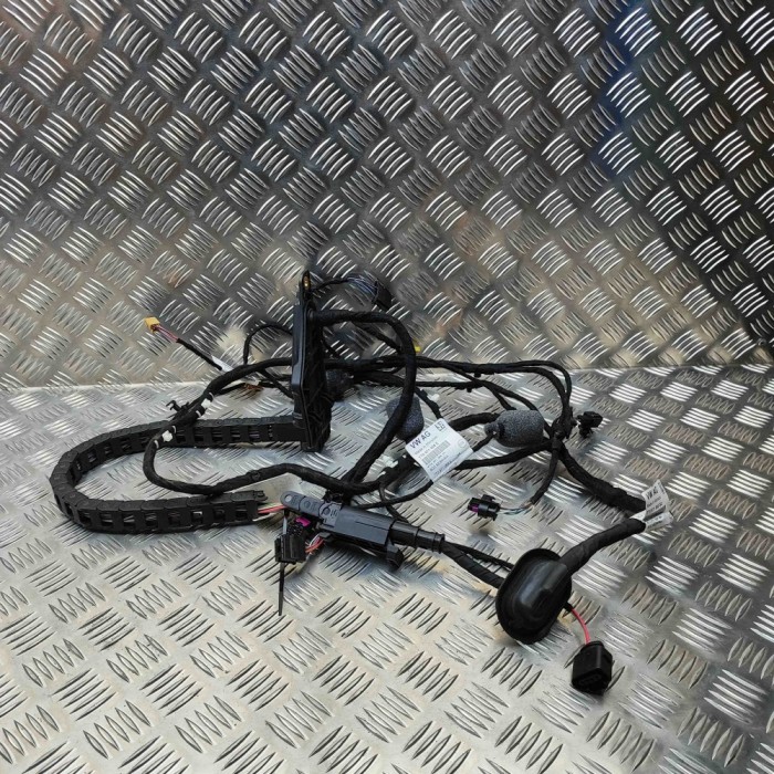 Cablaj ușă dreapta spate VW MULTIVAN T7 STM, STN 2024 OEM: 7T0971068E,7T0971692GQ,7T0971068B 32579432
