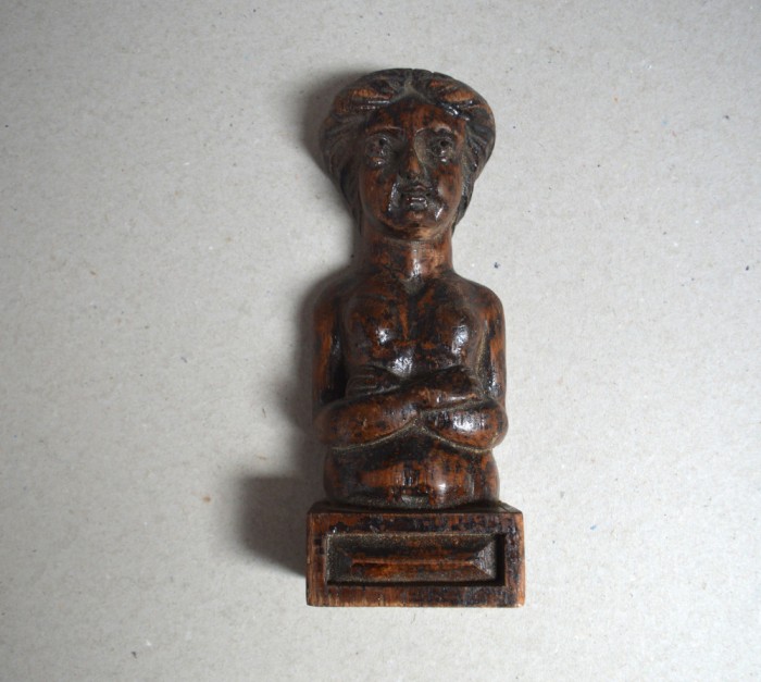 Ornament din lemn pentru mobilier bust de femeie sec 18-19