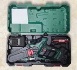 Motofierastrau cu lant Parkside 20V cu baterie si incarcator, lungime de taiere de 15cm, pentru taiat, maruntire crengi, lemn etc