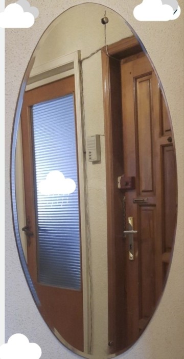 Oglindă ovală, hol