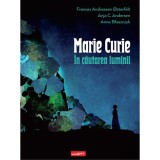 Marie Curie In cautarea luminii HC, Grafic